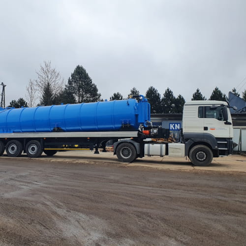 Naczepa asenizacyjna, ciągnik siodłowy